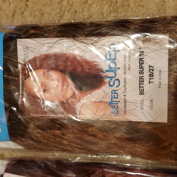 Hair Extensions - Picture 3 of 3